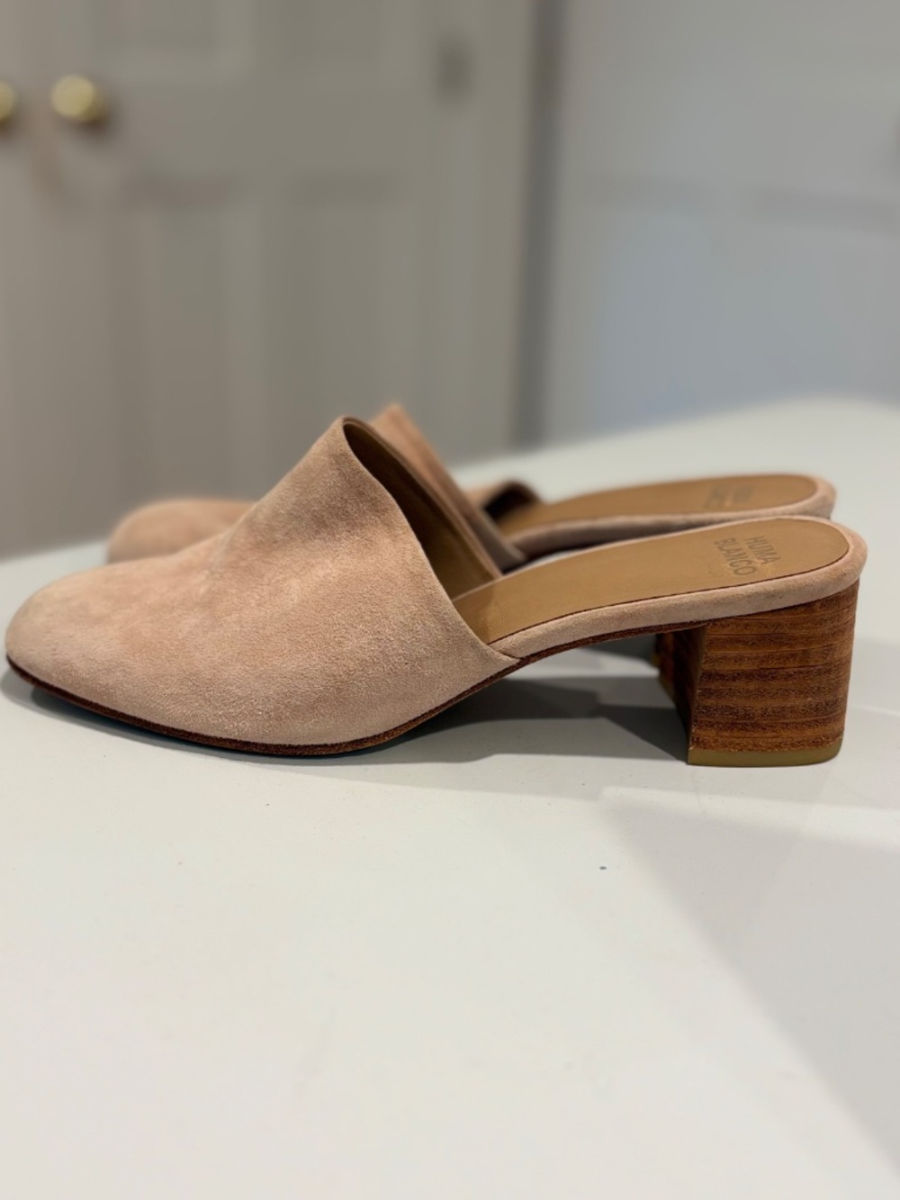 Huma Blanca handmade suede mules
